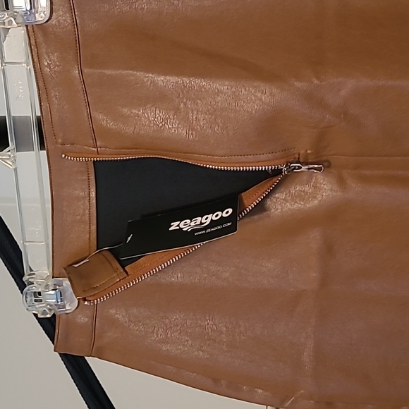 NWT Brown Faux Leather Mini Pencil Skirt - Picture 4 of 4